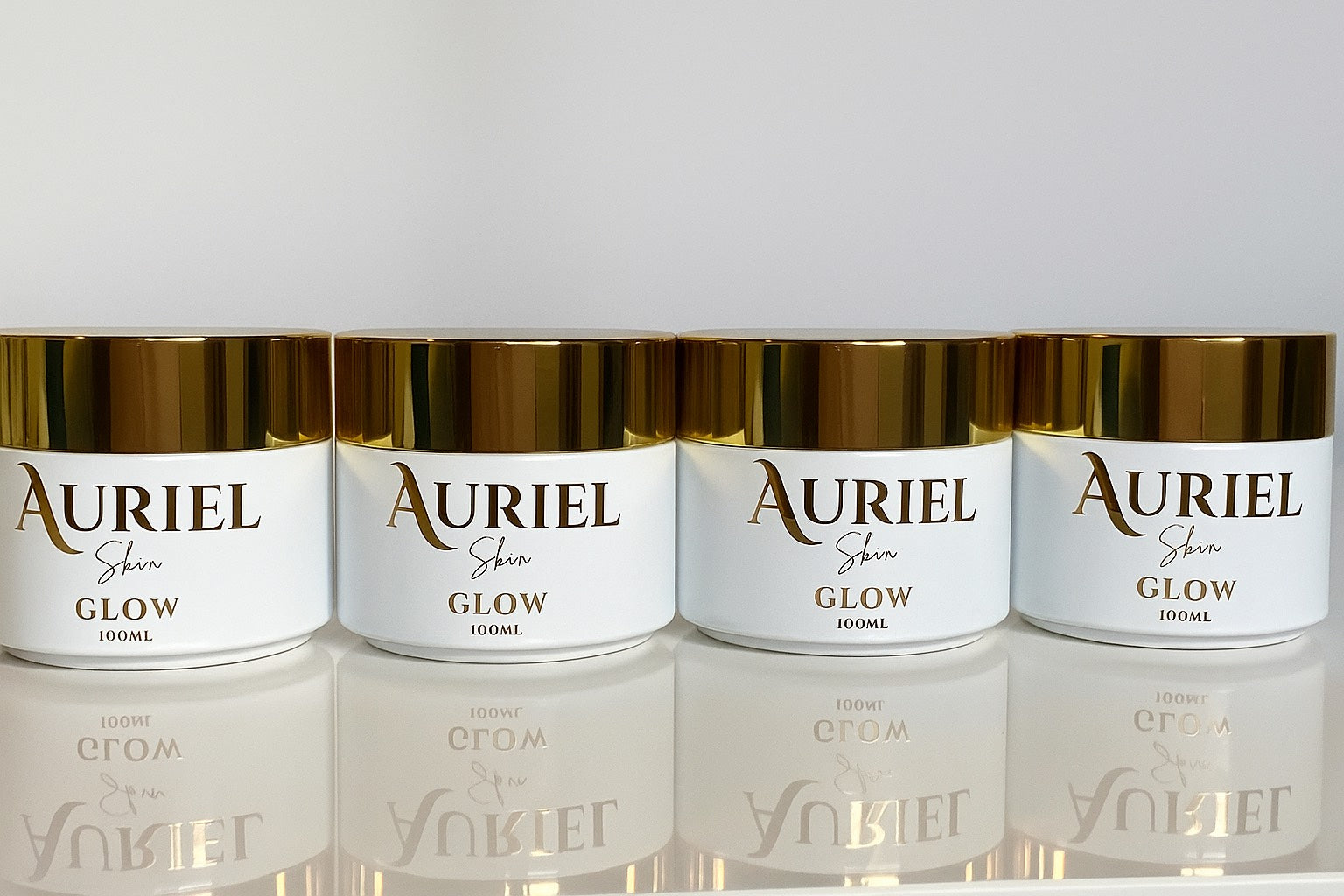 Auriel Glow natural skin cream in elegant gold-lid made with Tallow, shea, kokum, jojoba, caster oil, rosehip oil, almond oil, apricot seed oil. 100% natural, cold pressed, organic, hexane free, toxin free, chemical free